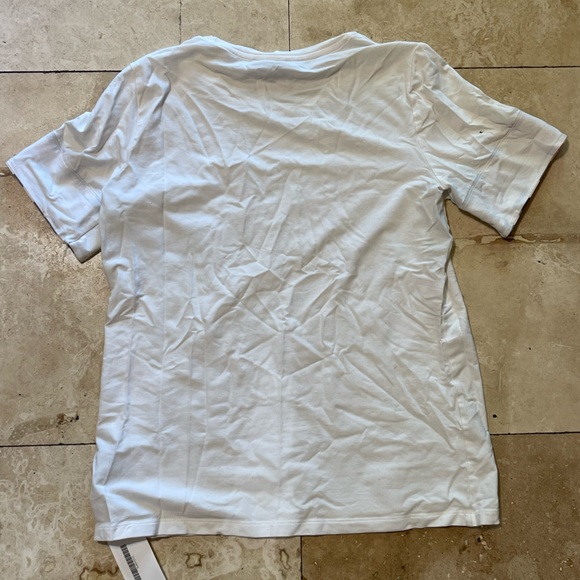 Burberry Classic White Short Sleeve Tee - Picture 6 of 6